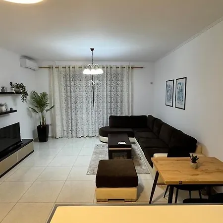 13 Bs Skanderbeg Square Apartamento *